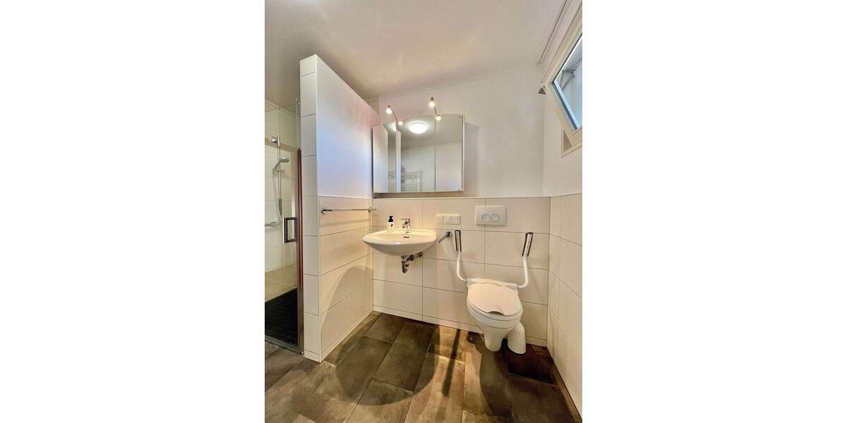 Einfamilienhaus Dieburg - 6 Zimmer, 176 m&sup2;, 1.950&euro; | Angebot:25628063