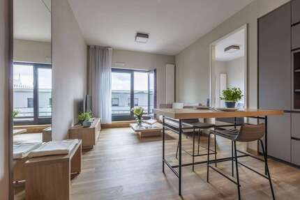 Wohnung Frankfurt am Main Niederrad - 2 Zimmer, 42 m&sup2;, 1.520&euro; | Angebot:25448452