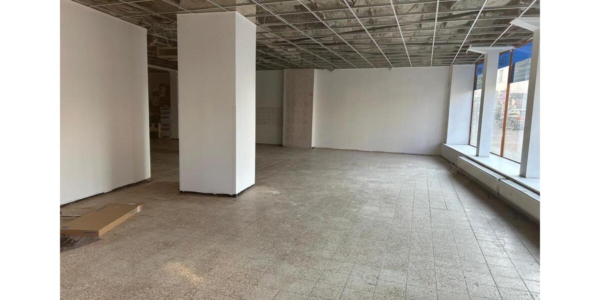 Große Gewerbefläche in Großauheim zu vermieten ab sofort zimmer