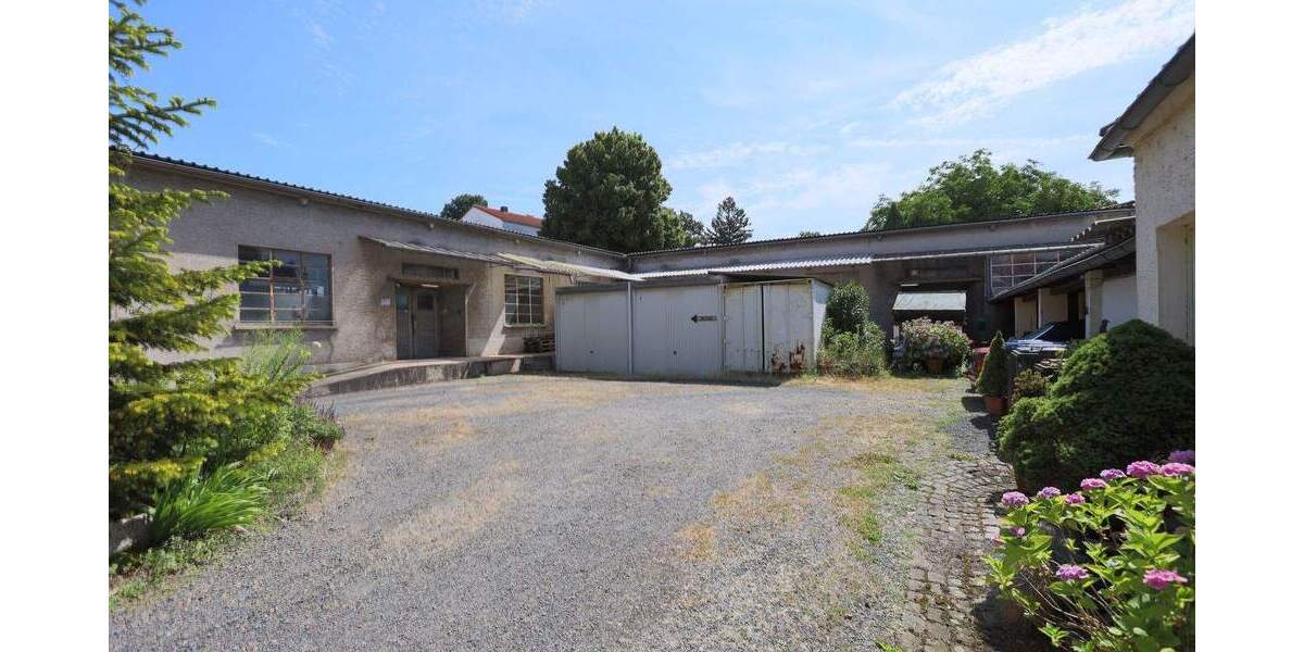 Handwerk & Logistik - Industriehalle mit Freifläche in Schöneck zimmer
