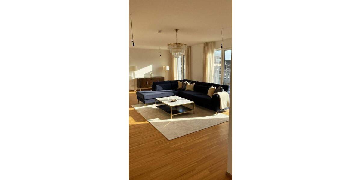 Etagenwohnung Offenbach am Main Hafen - 4 Zimmer, 154 m&sup2;, 2.695&euro; | Angebot:25737452