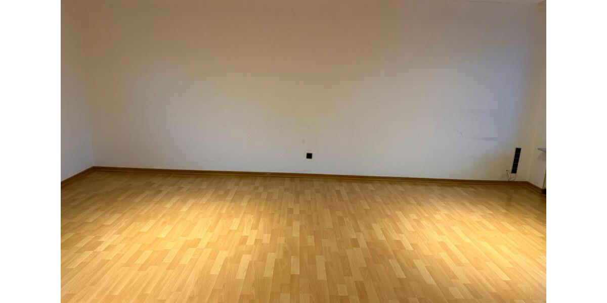 Etagenwohnung Wehrheim - 3 Zimmer, 105 m&sup2;, 1.270&euro; | Angebot:25784276