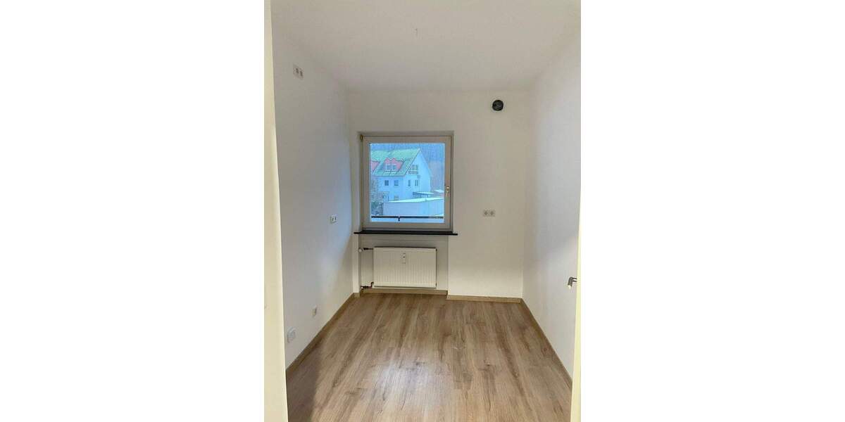 Etagenwohnung Bruchköbel - 2 Zimmer, 50 m&sup2;, 580&euro; | Angebot:25675128