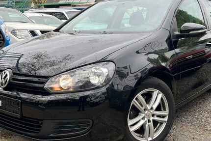 VW Golf 236.000 km 2.390 &euro; Frankfurt 65933