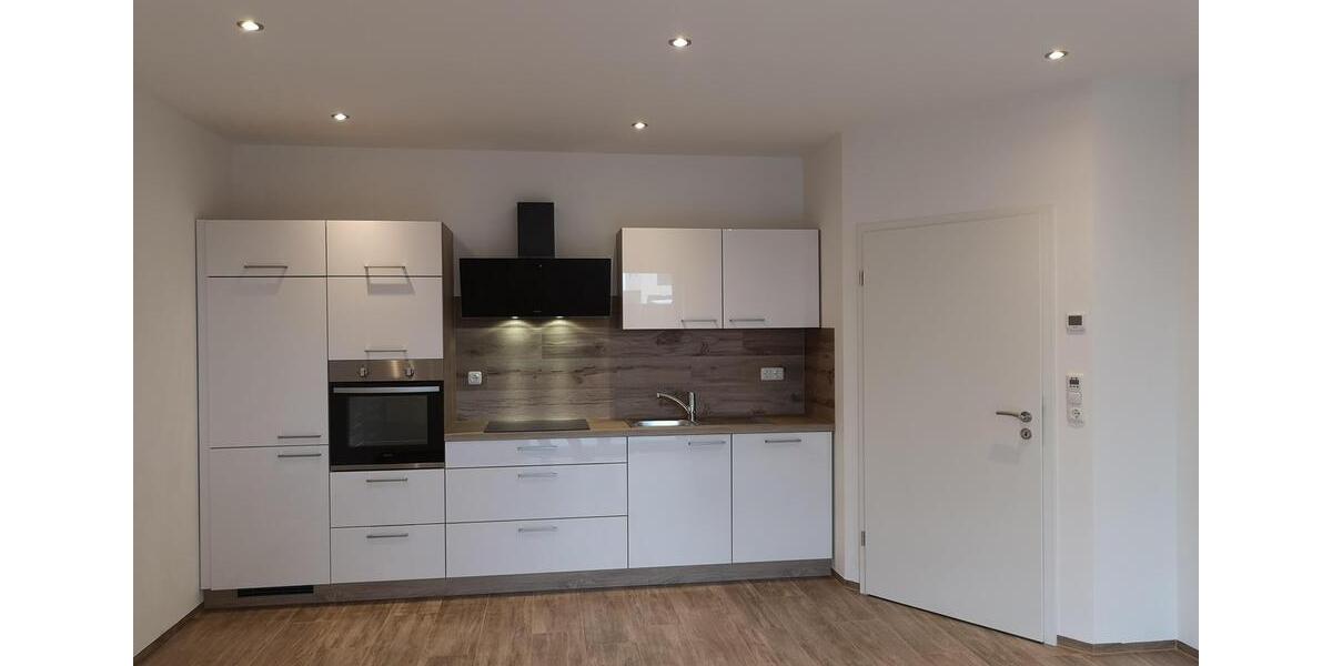 Doppelhaushälfte Langenselbold - 6 Zimmer, 140 m&sup2;, 2.100&euro; | Angebot:24706638