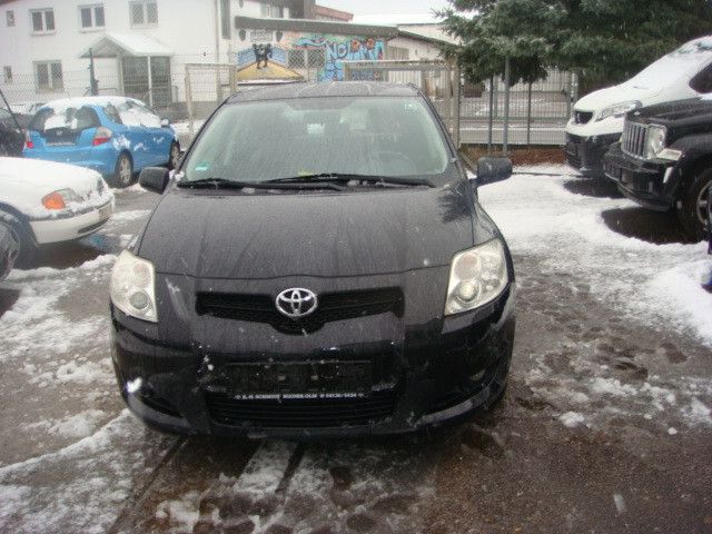 Toyota Auris 208.000 km 3.000 &euro; Erlensee 63526