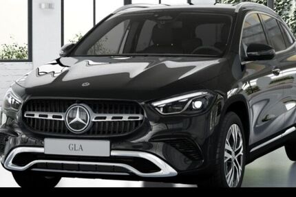 Mercedes-Benz GLA 180 9.900 km 38.790 &euro; Frankfurt 60488