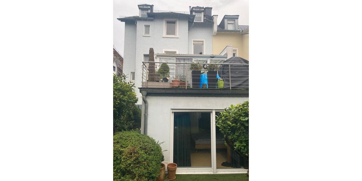 Doppelhaushälfte Kronberg im Taunus - 8 Zimmer, 240 m&sup2;, 1.050.000&euro; | Angebot:25633112