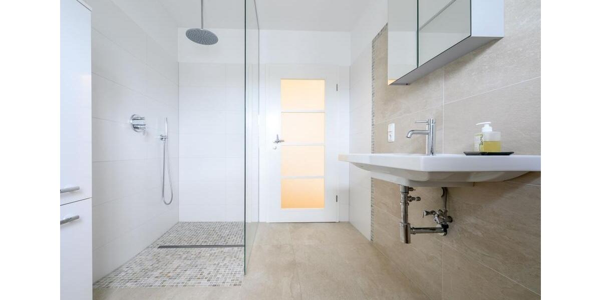 Dachgeschoßwohnung Frankfurt am Main Sindlingen - 3 Zimmer, 160 m&sup2;, 2.640&euro; | Angebot:26368135