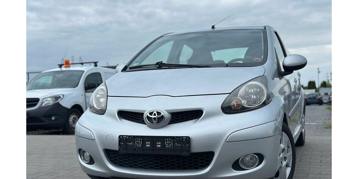 Toyota Aygo (X) 58.000 km 4.999 &euro; Dietzenbach 63128