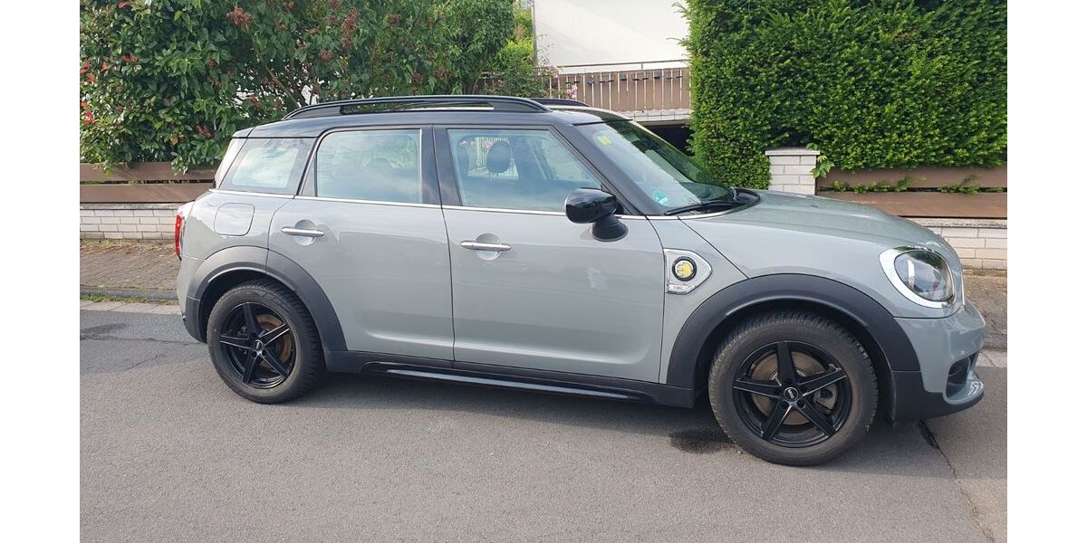 Mini Countryman SE (Cooper) 72.500 km 20.900 &euro; Frankfurt am Main 60316