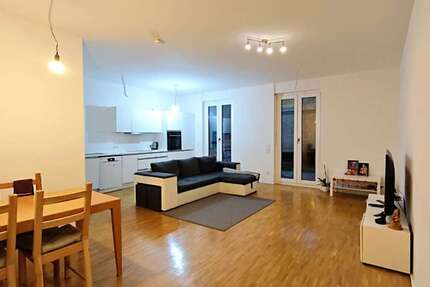 Wohnung zum Mieten in Frankfurt am Main 2.100 € 79 m² 3 zimmer