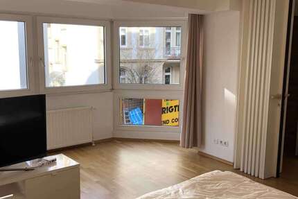 WG-Zimmer in Frankfurt am Main 710 € 22 m² zimmer
