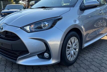 Toyota Yaris 114.965 km 11.699 &euro; Hanau 63452