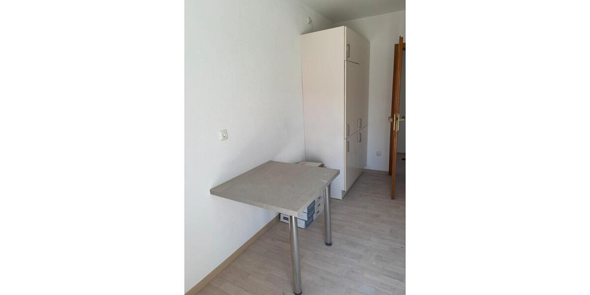 Etagenwohnung Roßdorf - 5 Zimmer, 105 m&sup2;, 1.350&euro; | Angebot:26164196