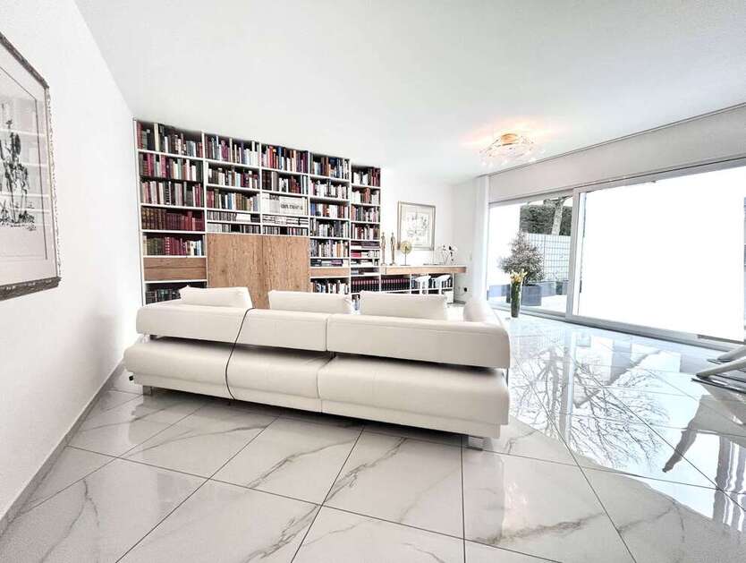 Haus zum Mieten in Mörfelden-Walldorf 2.950 € 160 m²