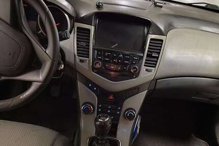 Chevrolet Cruze 152.000 km 2.800 &euro; Sulzbach (Taunus) 65843