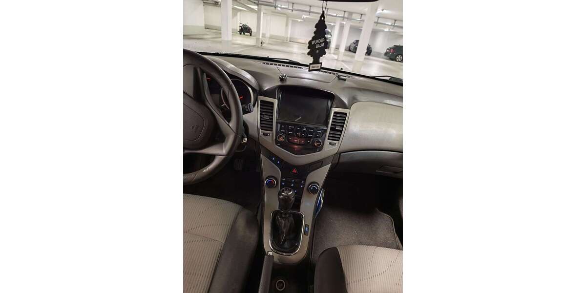 Chevrolet Cruze 152.000 km 2.800 &euro; Sulzbach (Taunus) 65843