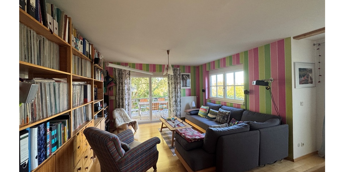 Oberursel - Stierstadt: Gepflegtes Einfamilienhaus in Feldrandlage! 6.5 zimmer