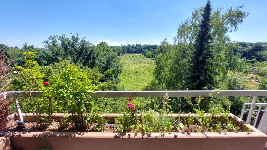 Provisionsfrei* Sanierte und helle 3-Zimmer-Wohnung mit großem Balkon & Garage in Frankfurt Oberrad - Etagenwohnung Frankfurt am Main Oberrad | Angebot:25355546