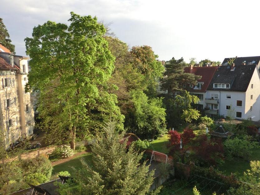 Smarte Dachgeschosswohnung mit Süd-West Balkon zimmer
