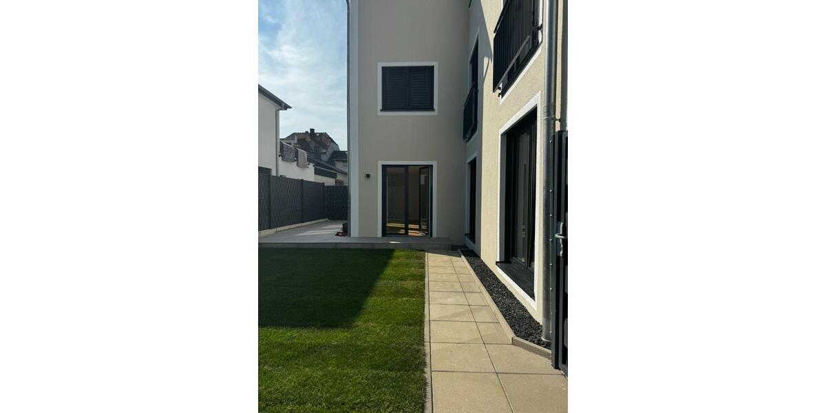 Terrassenwohnung Usingen - 4 Zimmer, 124 m&sup2;, 1.560&euro; | Angebot:25722456