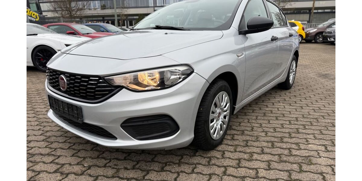 Fiat Tipo 141.698 km 4.650 &euro; Hanau 63452