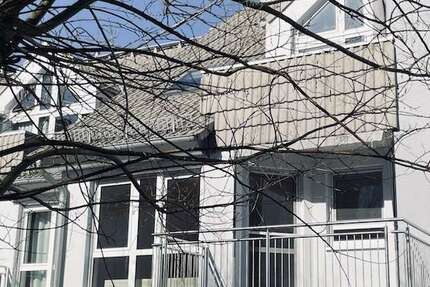 Wohnung Bad Soden - 3 Zimmer, 81 m&sup2;, 1.500&euro; | Angebot:25313403