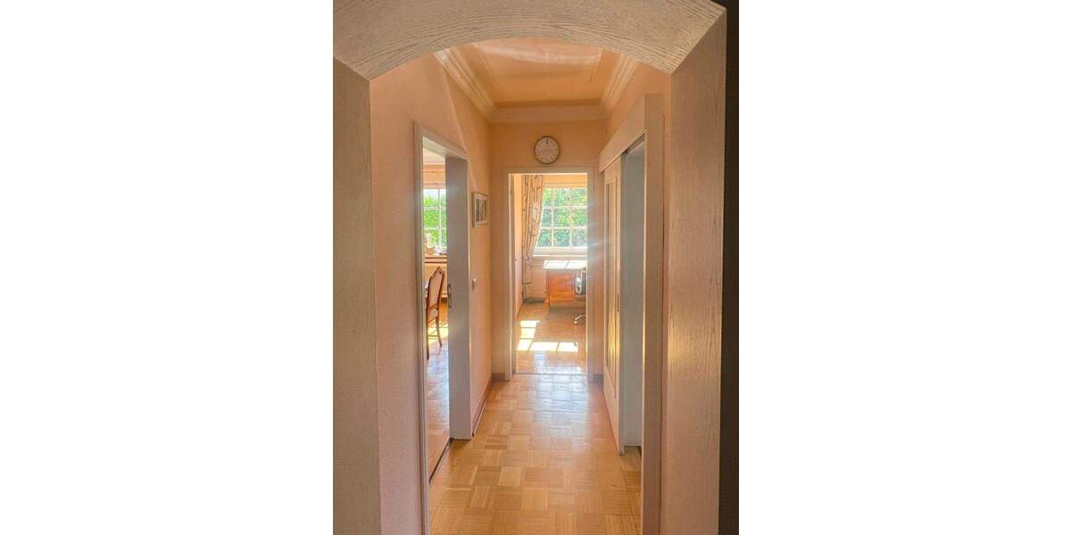 Einfamilienhaus Frankfurt am Main Bergen-Enkheim - 7 Zimmer, 224 m&sup2;, 1.395.000&euro; | Angebot:25373870