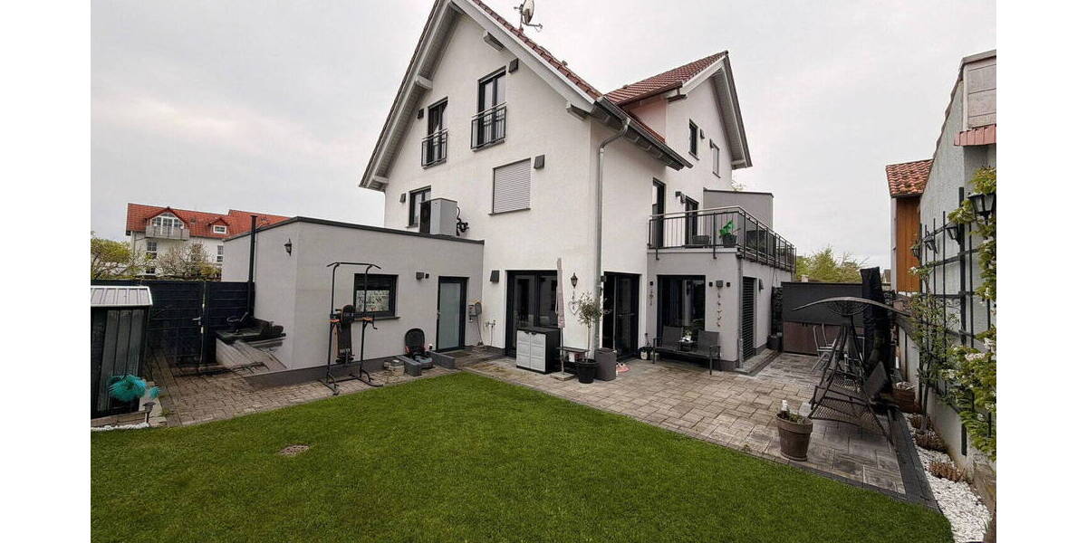 Doppelhaushälfte Bruchköbel - 6 Zimmer, 190 m&sup2;, 3.040&euro; | Angebot:26188724