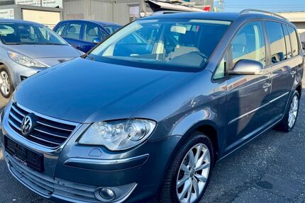 VW Touran 271.500 km 4.590 &euro; Maintal 63477