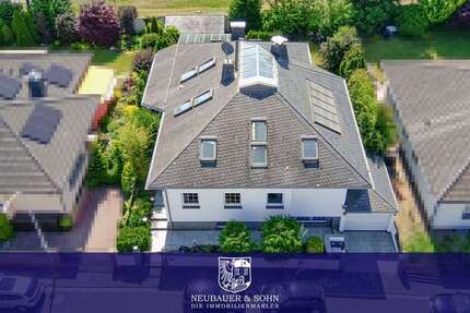 Haus Langen - 10 Zimmer, 426 m&sup2;, 1.280.000&euro; | Angebot:26950228