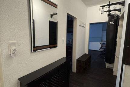 Möblierte 3-Zimmer-Wohnung (90 m²) mit Balkon, Klima & EBK - Nähe EZB 3 zimmer