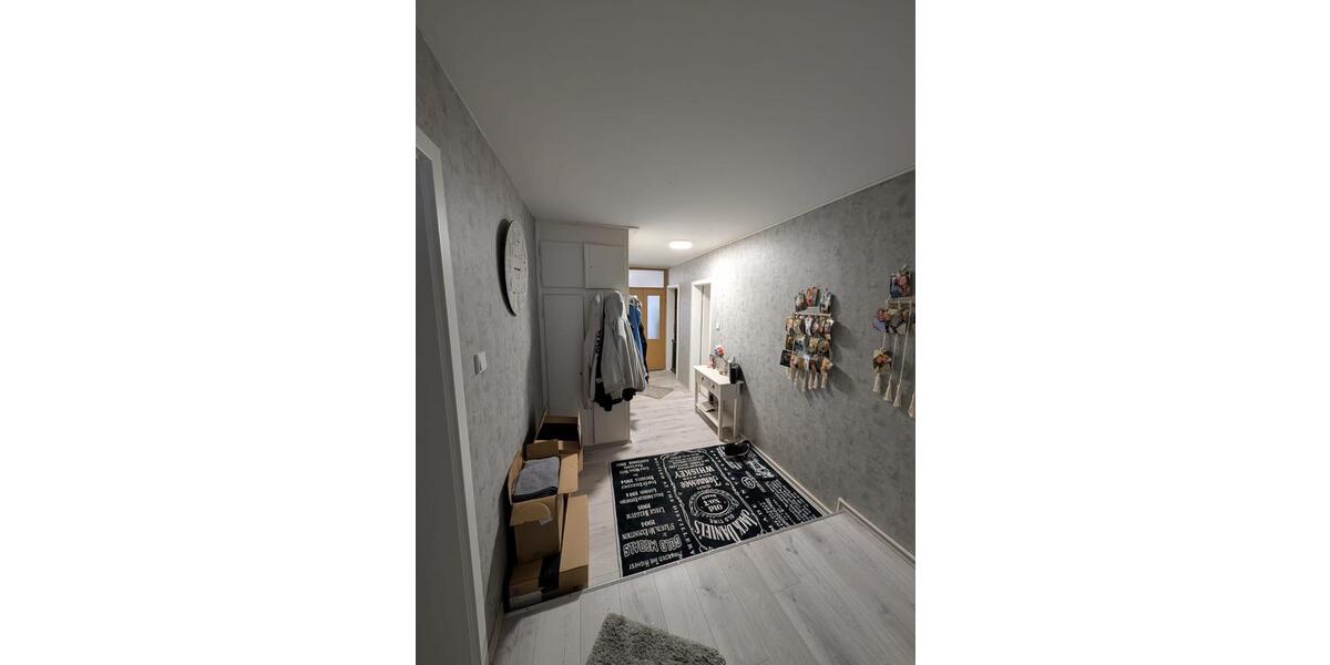 3 Zi. Wohnung ab 1.3.26 zu vermieten 3 zimmer