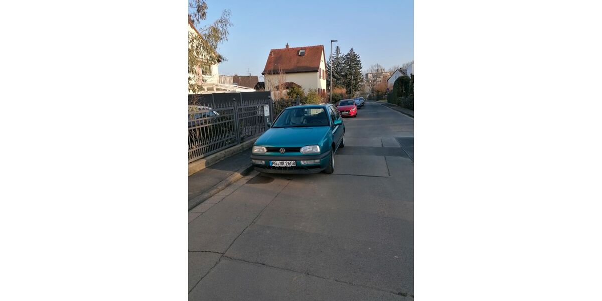 VW Golf 153.000 km 1.800 &euro; Oberursel 61440