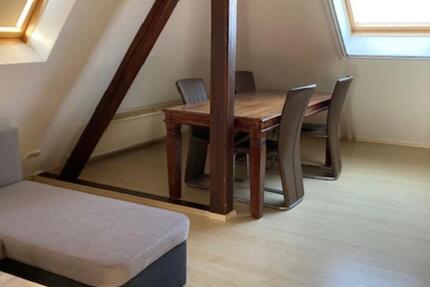 *** Gemütliche Dachgeschosswohnung mit Skylineblick *** 2.5 zimmer