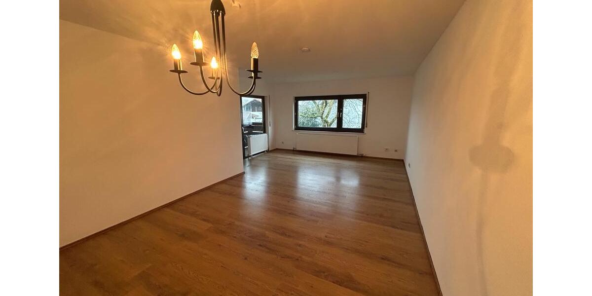 Etagenwohnung Ginsheim-Gustavsburg Gustavsburg - 4 Zimmer, 94 m&sup2;, 1.200&euro; | Angebot:25435470