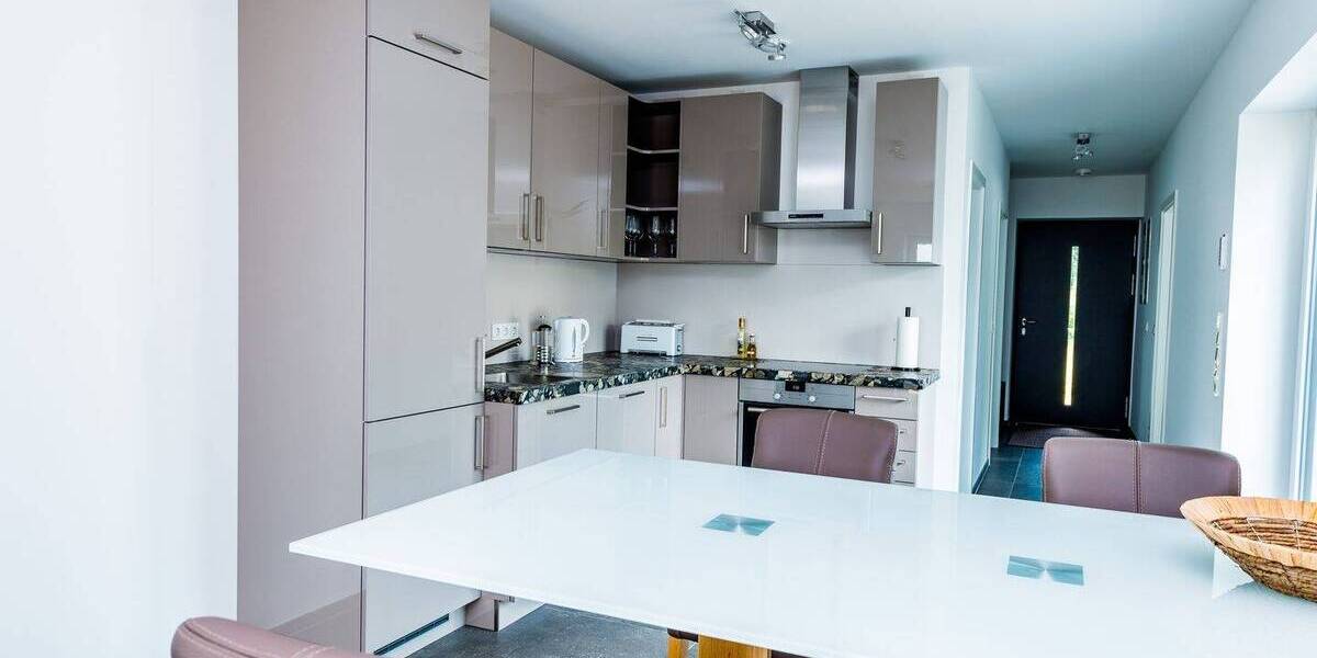 Mehrfamilienhaus, Wohnhaus Frankfurt am Main Nieder-Eschbach - 7 Zimmer, 270 m&sup2;, 1.790.000&euro; | Angebot:23521599