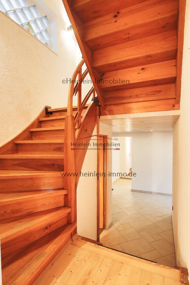 Einfamilienhaus# Sauna# Wintergarten# Kaminofen# PV & Solar# Griesheim Hofmannstr. 8 zimmer