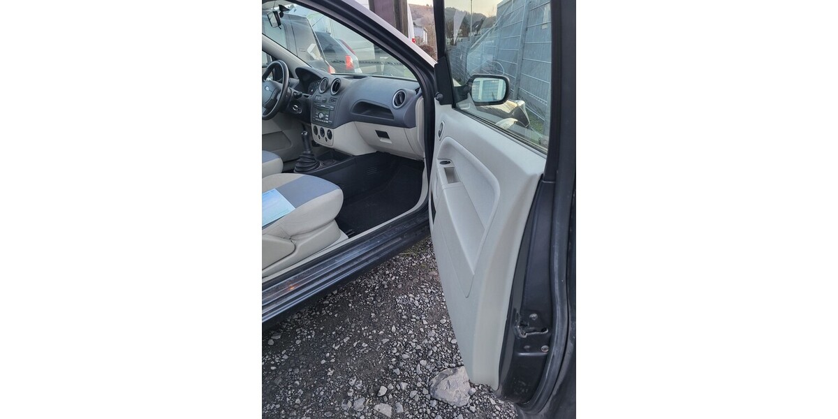 Ford Fiesta 149.059 km 1.600 &euro; Bischofsheim 65474