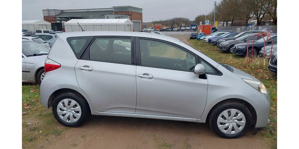 Toyota Verso-S 51.900 km 7.800 € Frankfurt/Main 65933