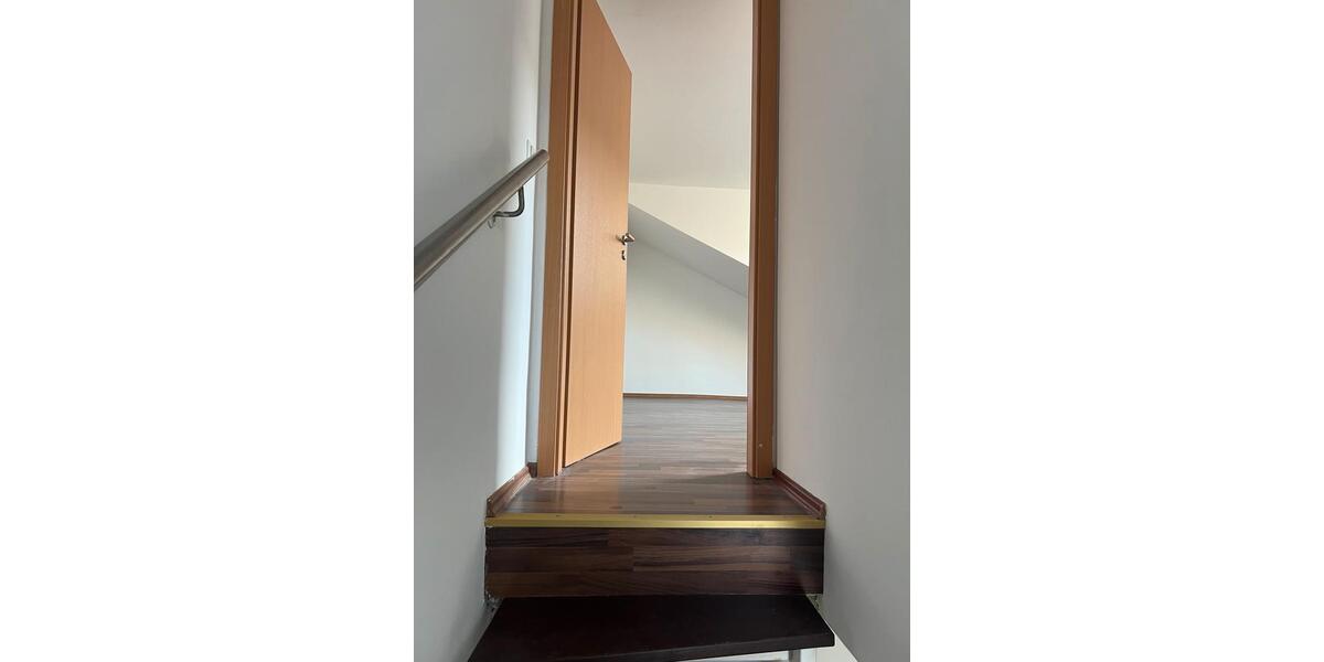 Etagenwohnung Offenbach am Main Bieberer Berg - 3 Zimmer, 85 m&sup2;, 1.300&euro; | Angebot:26348431