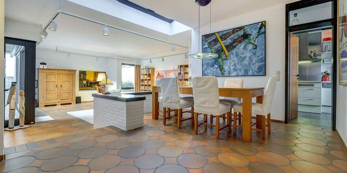 Einfamilienhaus Bad Soden am Taunus Neuenhain - 9 Zimmer, 196 m&sup2;, 975.000&euro; | Angebot:25742235