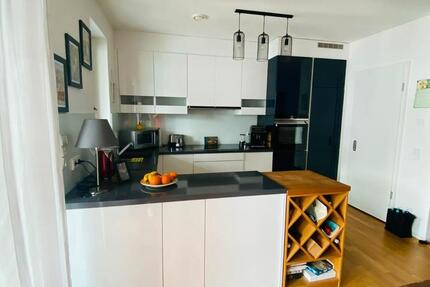 Wohnung Frankfurt am Main Ostend - 3 Zimmer, 91 m&sup2;, 1.900&euro; | Angebot:26462638