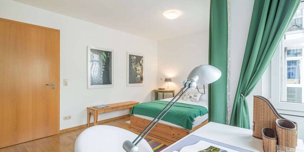 Etagenwohnung Frankfurt am Main Innenstadt - 2 Zimmer, 51 m&sup2;, 1.890&euro; | Angebot:26850976