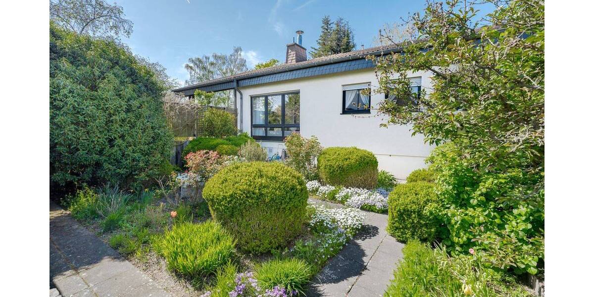Einfamilienhaus Neu-Anspach Anspach - 8 Zimmer, 257 m&sup2;, 995.000&euro; | Angebot:26910387
