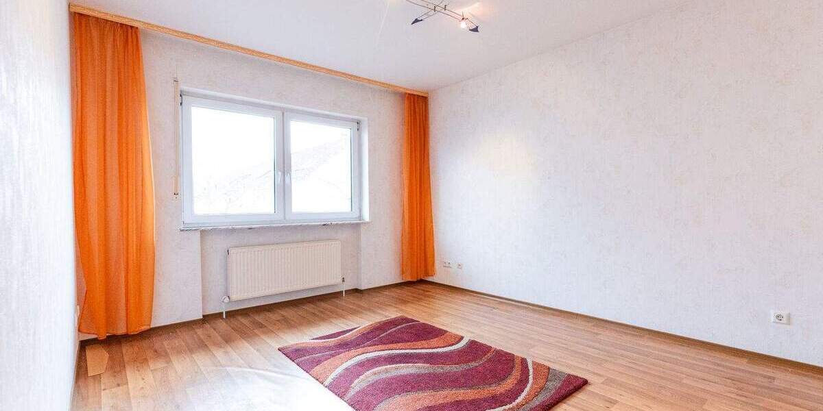 Reihenmittelhaus Ginsheim-Gustavsburg Gustavsburg - 8 Zimmer, 190 m&sup2;, 599.000&euro; | Angebot:25660959
