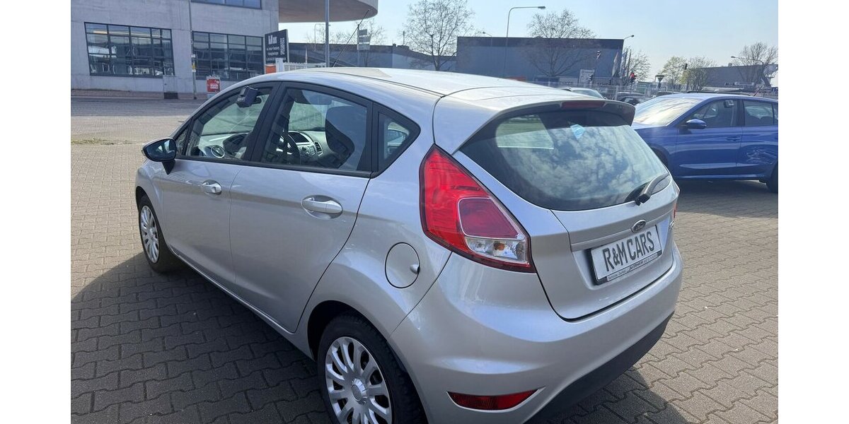 Ford Fiesta 1.6 Automatik Trend/51.000km 51.100 km 7.999 &euro; Frankfurt 60386