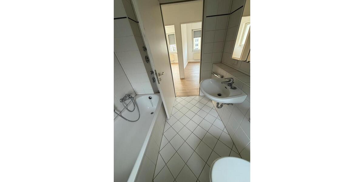 Etagenwohnung Frankfurt am Main Rödelheim - 2 Zimmer, 47 m&sup2;, 805&euro; | Angebot:26301930