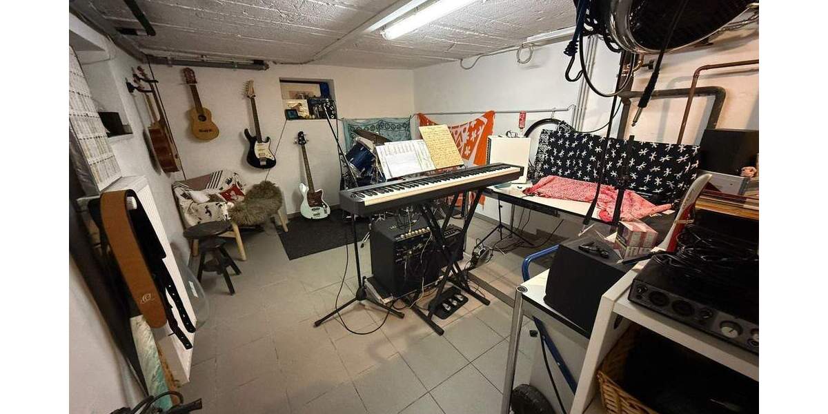 Einfamilienhaus Bad Homburg Dornholzhausen - 6 Zimmer, 132 m&sup2;, 1.020.000&euro; | Angebot:23938402